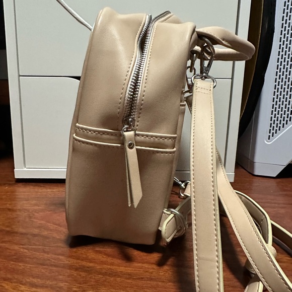 Mini Boba Backpack - Picture 4 of 6